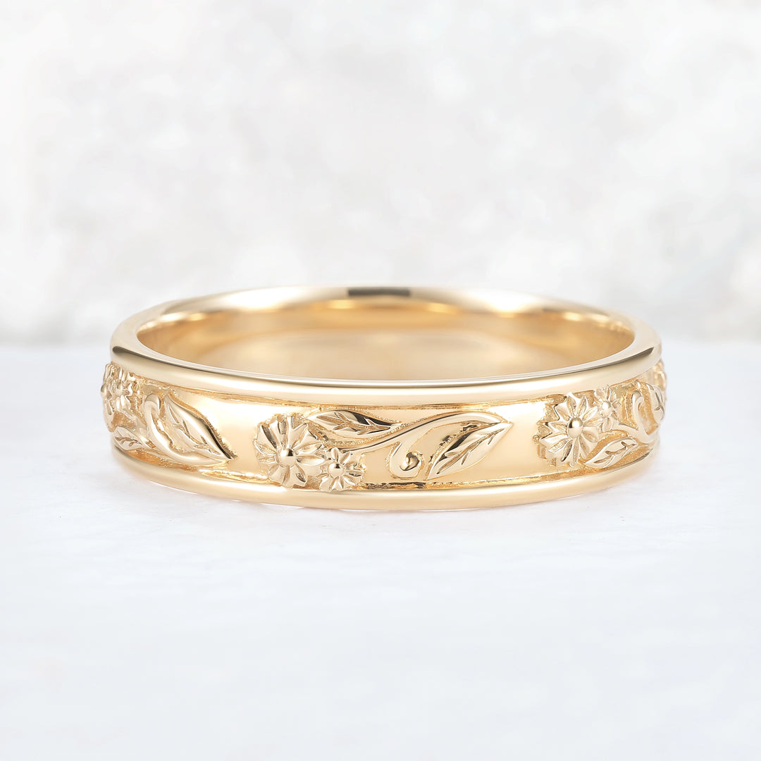 Mens 10K Yellow Gold Wedding Band with Hand-Engraved Flowers