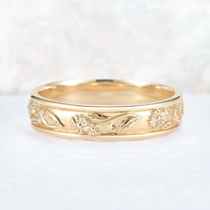 Mens 10K Yellow Gold Wedding Band with Hand-Engraved Flowers