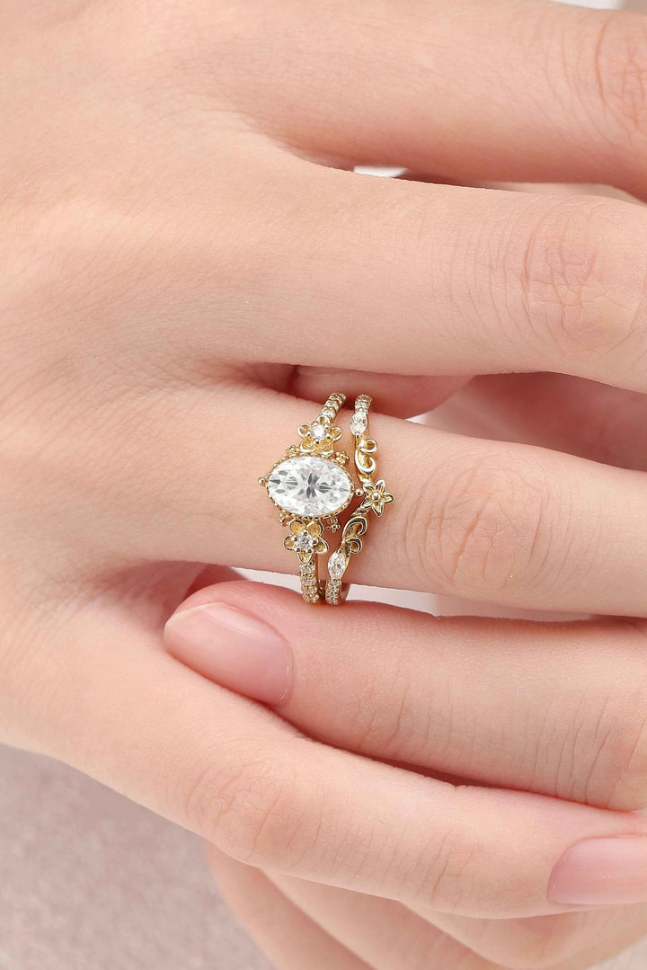 Nature Inspired Oval Shaped Moissanite Flora Ring 2pcs