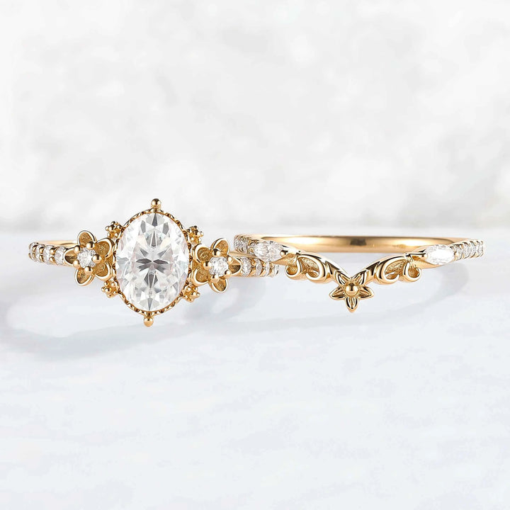 Nature Inspired Oval Shaped Moissanite Flora Ring 2pcs