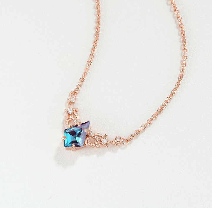 Nature Inspired Kite Cut Alexandrite Necklace