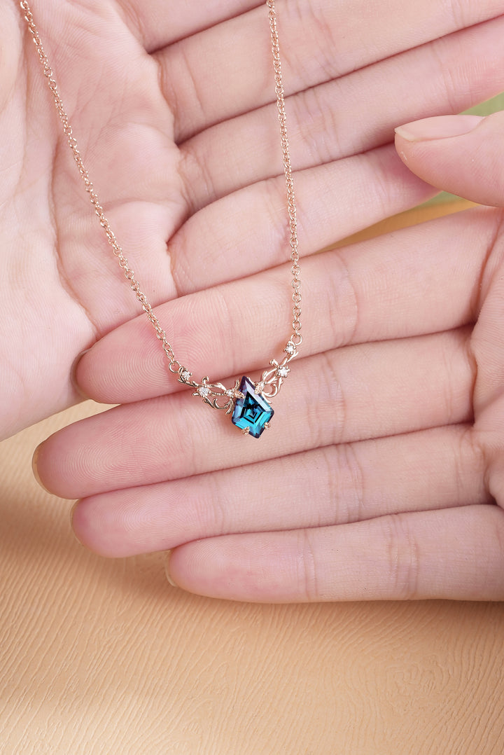 Nature Inspired Kite Cut Alexandrite Necklace