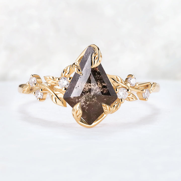 Nature Inspired Leaf Intertwined Design Salt and Pepper Crystal Ring