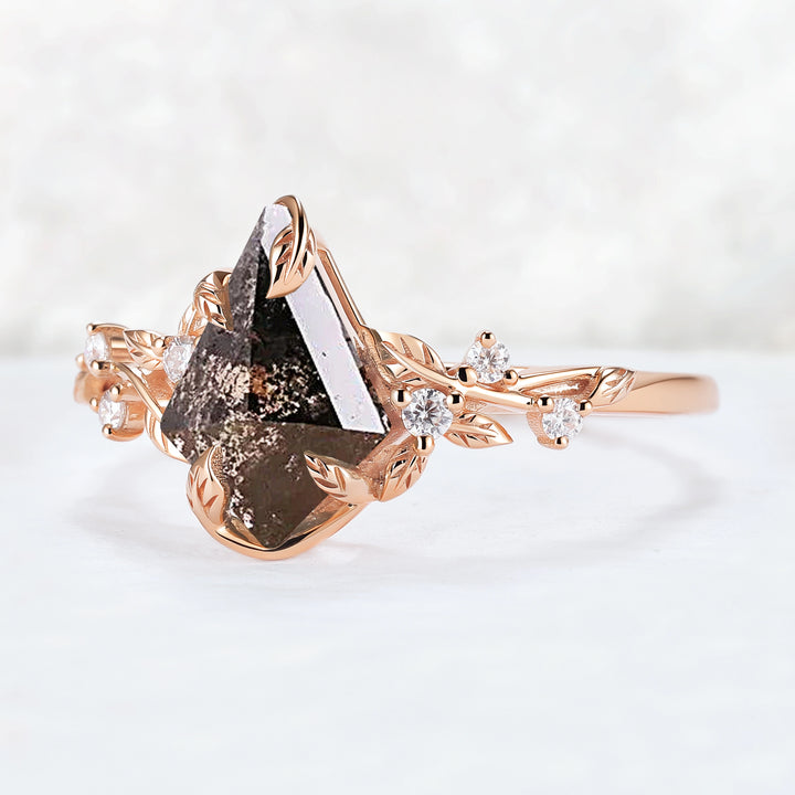 Nature Inspired Leaf Intertwined Design Salt and Pepper Crystal Ring