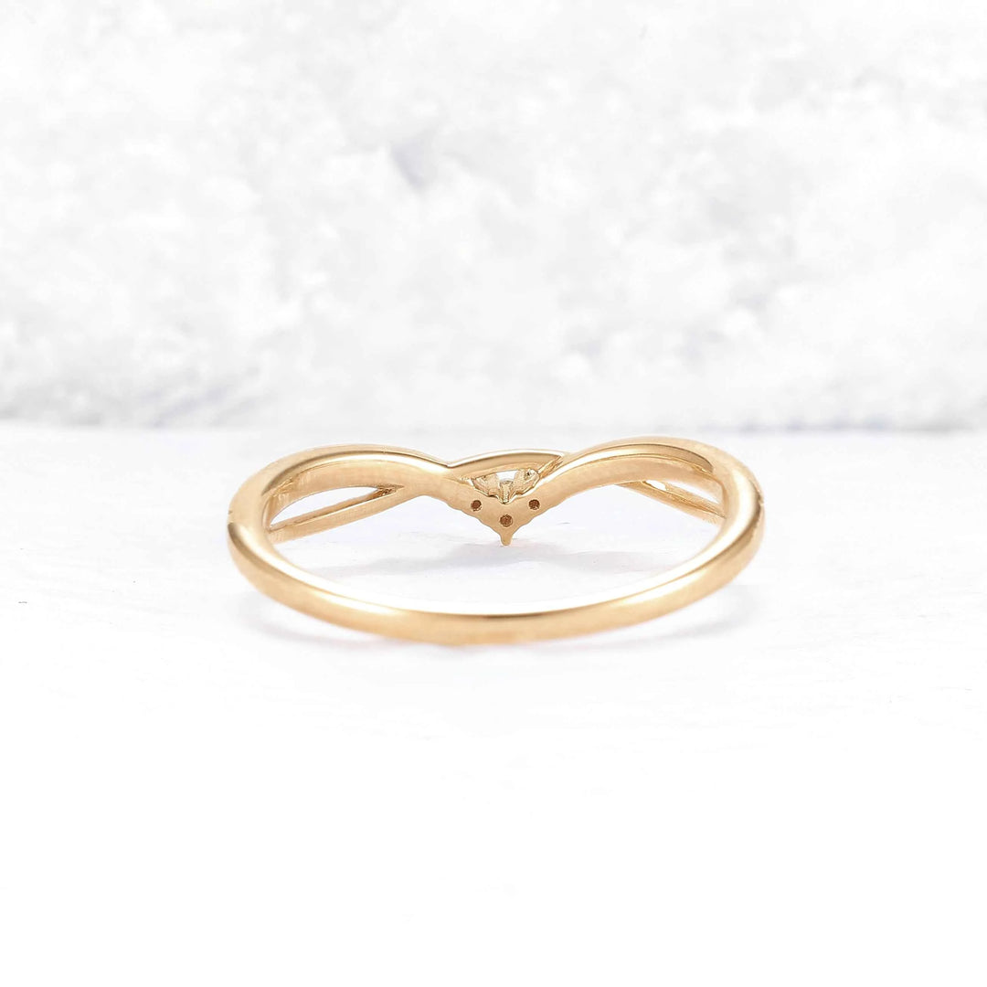 Marqusie Cut Moissanite Olive Leaf  'Antlers' Curved Ring