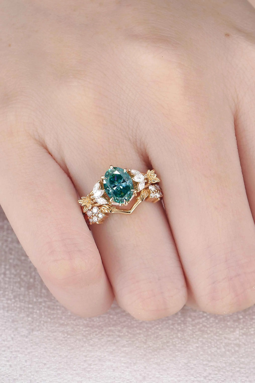 Nature Inspired Oval Cut Green Moissanite Leafy Engagement Ring Set 2pcs