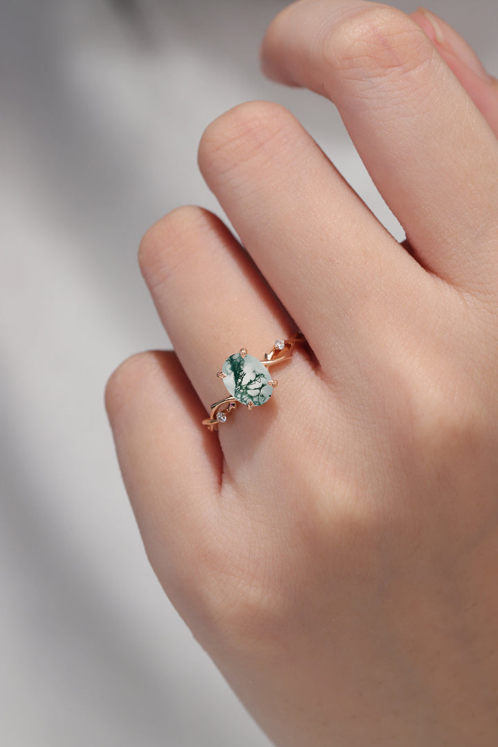 Nature Inspired Oval Cut Moss Agate Twist Vine Ring