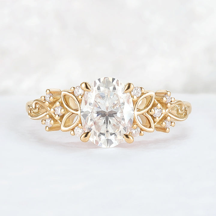 Nature_Inspired_Oval_Moissanite_Petal_Shape_Gemstone_Ring_2