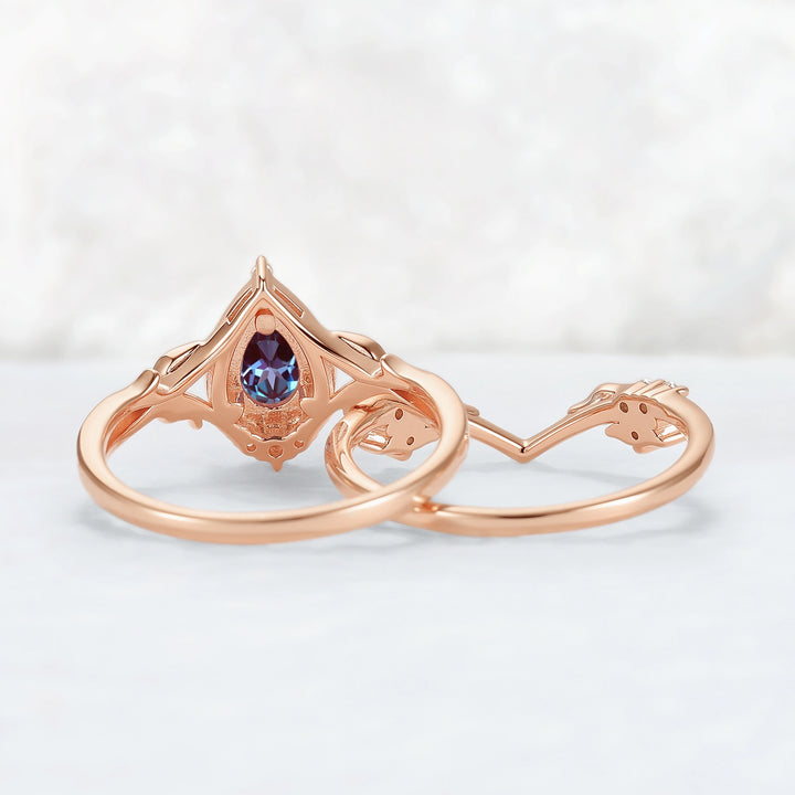 Nature Inspired Pear Cut Alexandrite Leaves Gemstone Ring Set 2pcs
