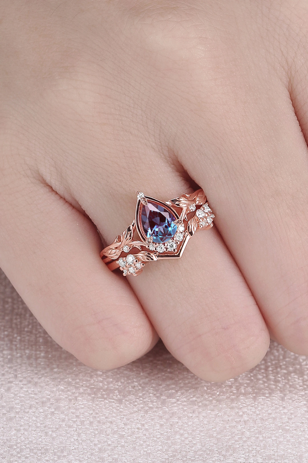 Nature Inspired Pear Cut Alexandrite Leaves Gemstone Ring Set 2pcs