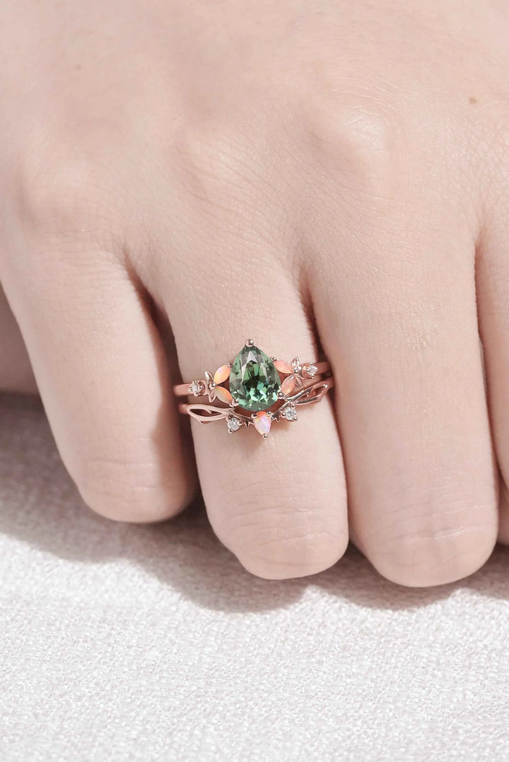 Nature Inspired Pear Cut Green Sapphire Gemstone Ring Set 2pcs