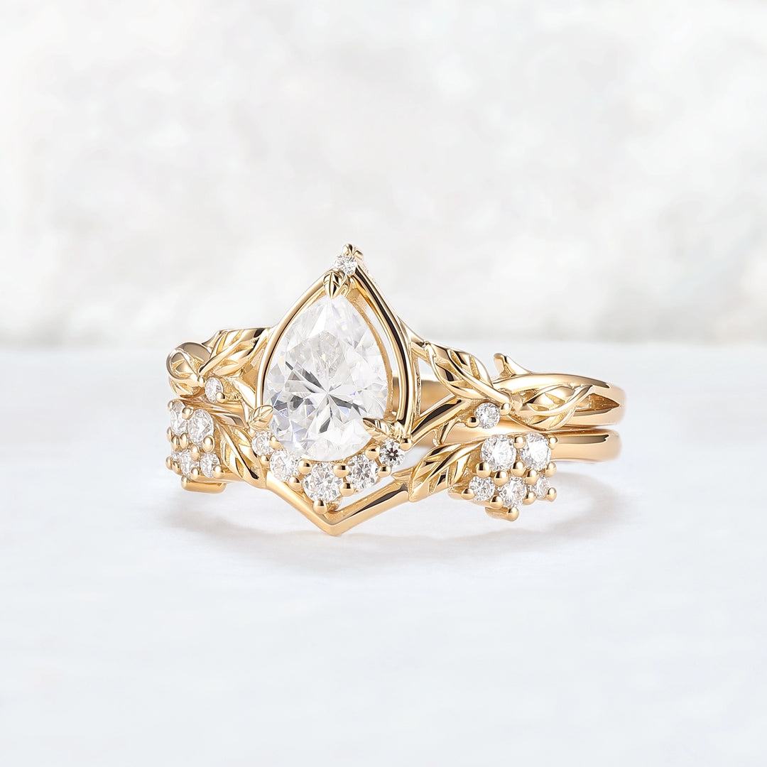 Nature Inspired Pear Cut Moissanite Leaves Gemstone Ring Set 2pcs