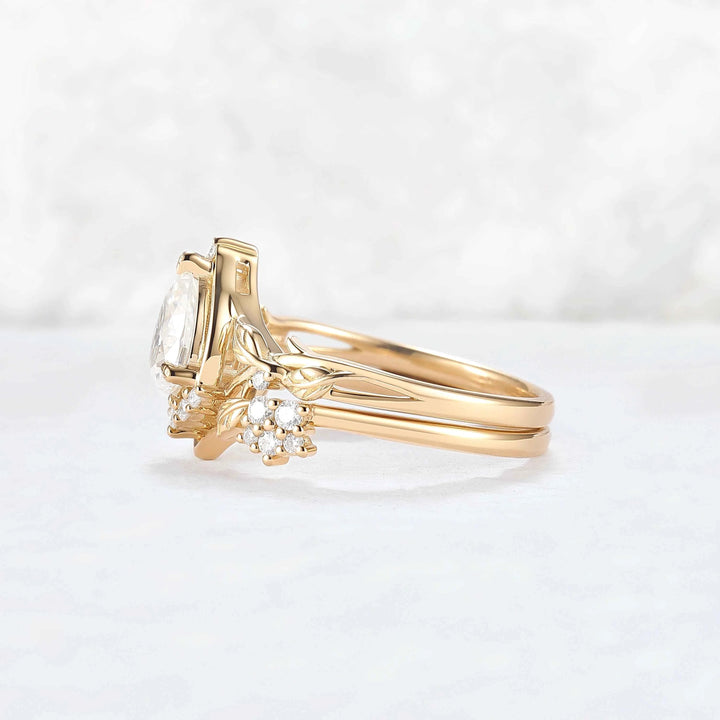 Nature Inspired Pear Cut Moissanite Leaves Gemstone Ring Set 2pcs