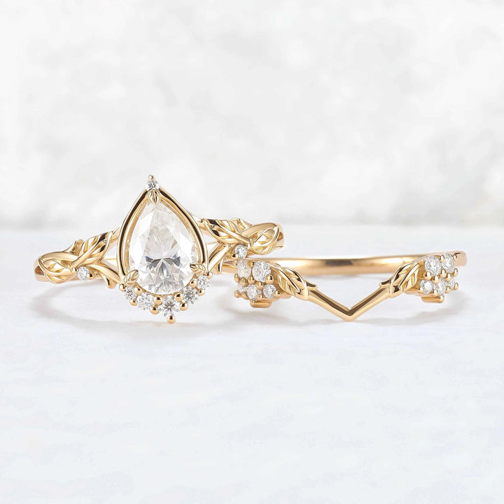 Nature Inspired Pear Cut Moissanite Leaves Gemstone Ring Set 2pcs