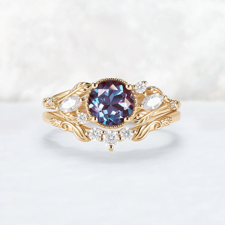 Nature_Inspired_Round_Cut_Alexandrite_Engagement_Ring_Set_2pcs_1