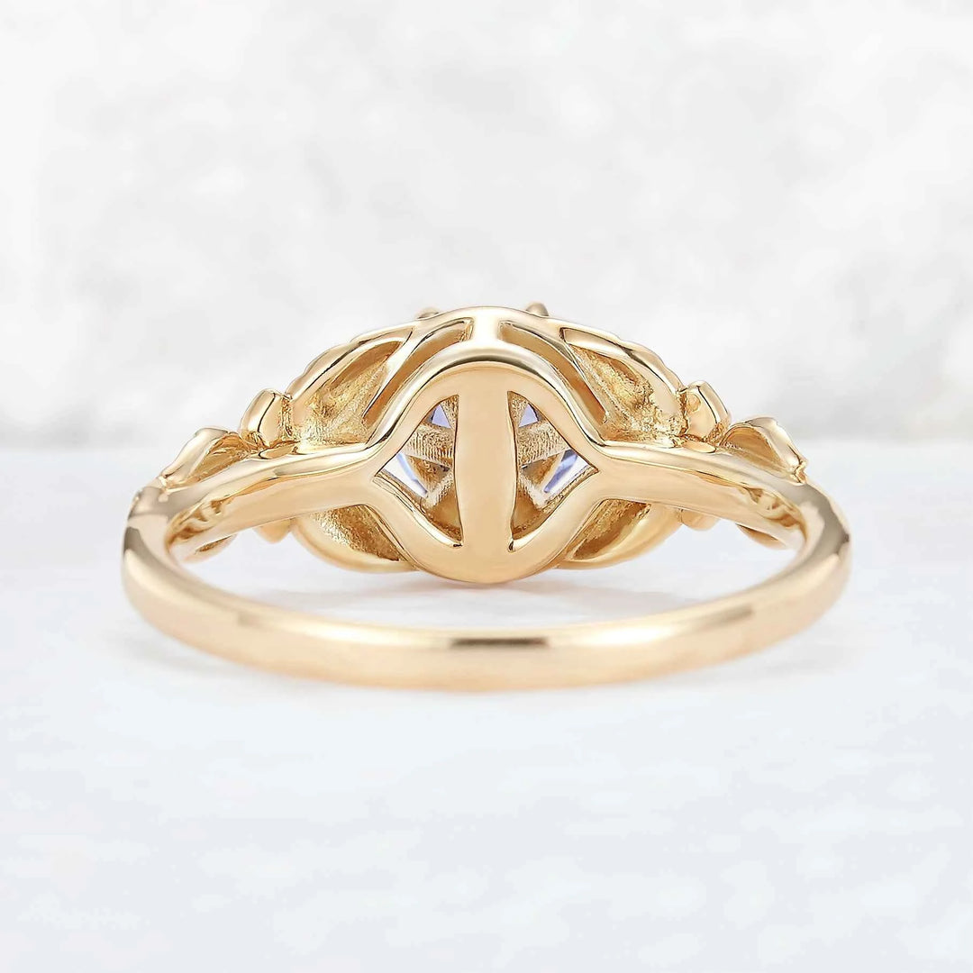 Nature Inspired Round Cut  Cornflower Sapphire Gemstone Ring