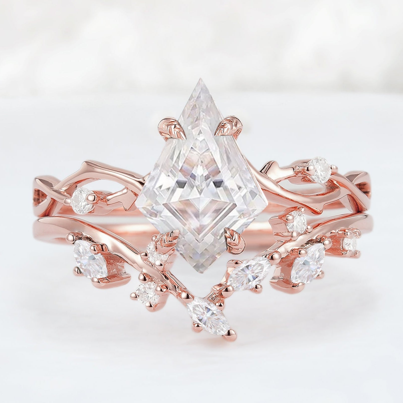 Nature Kite Cut Moissanite Leaf and Vine Engagement Ring Set 2pcs