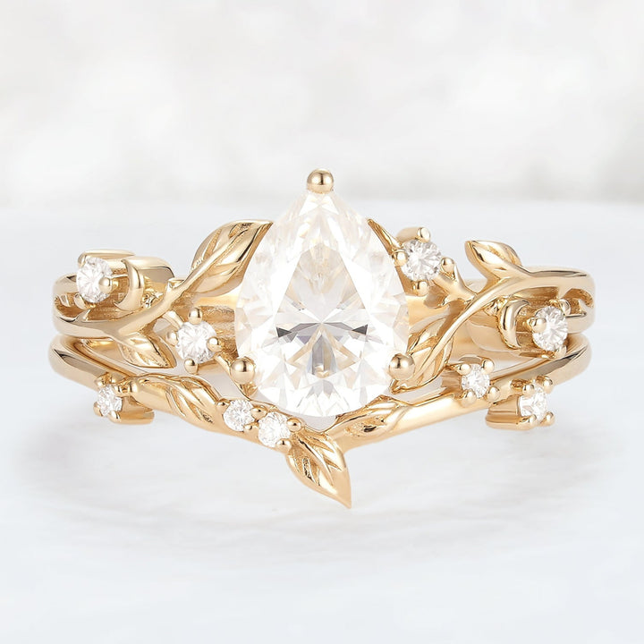 Nature Pear Cut Moissanite Leafy Engagement Ring Set 2pcs