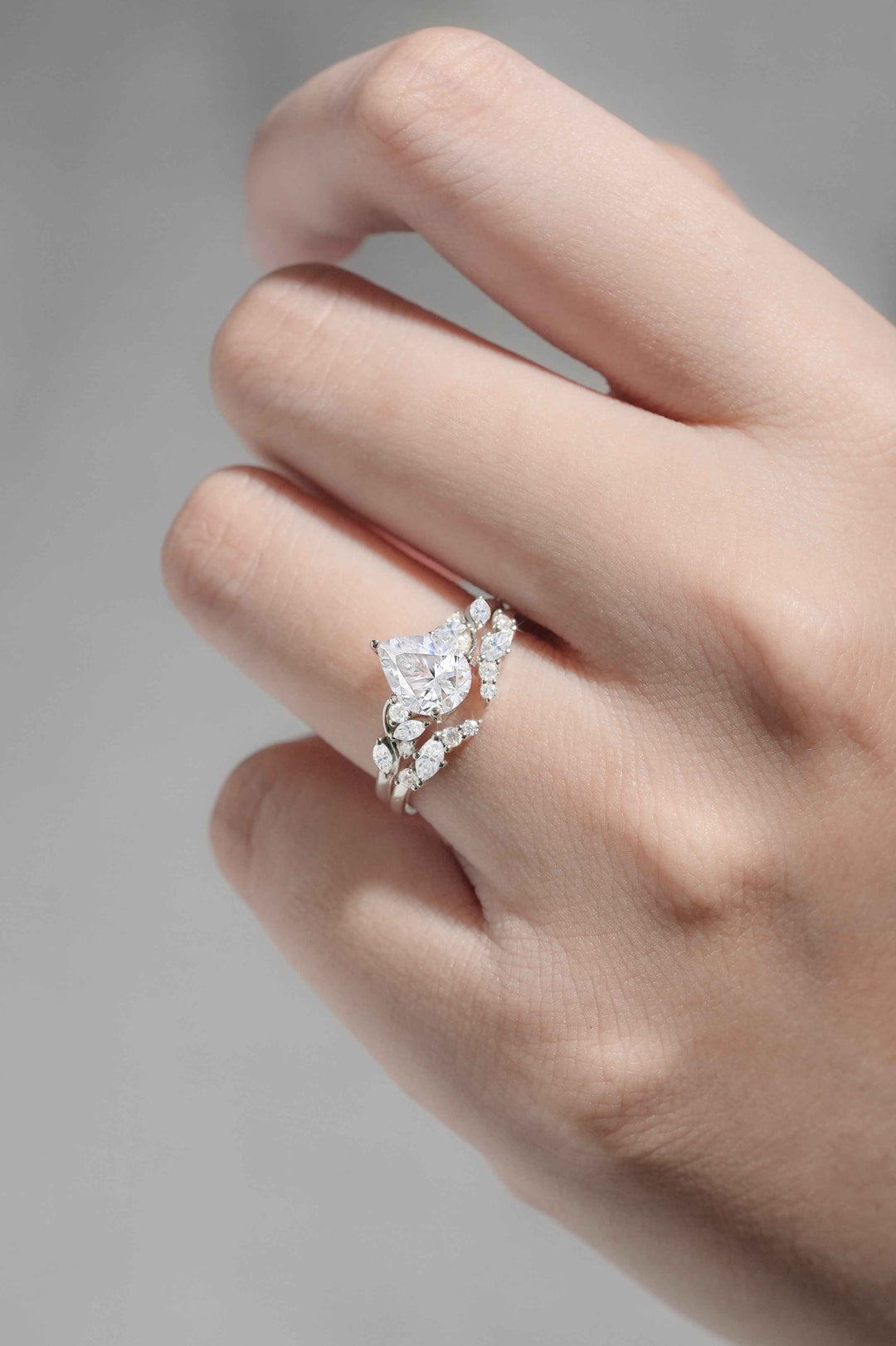 Nature Pear Shaped Moissanite Vine Gemstone Ring Set 2pcs