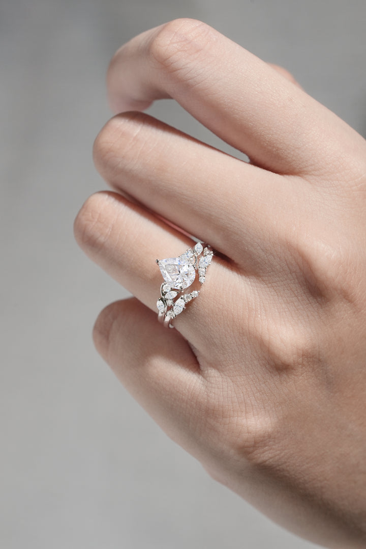 Nature Pear Shaped Moissanite Vine Gemstone Ring Set 2pcs
