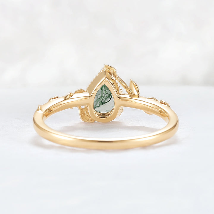 Nature Pear Shaped Moss Agate Leaf Gemstone Ring
