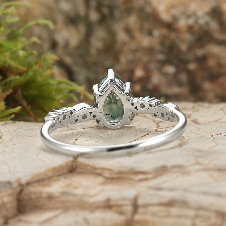 Nature_Pear_Shaped_Moss_Agate_Vine_Engagement_Ring_2