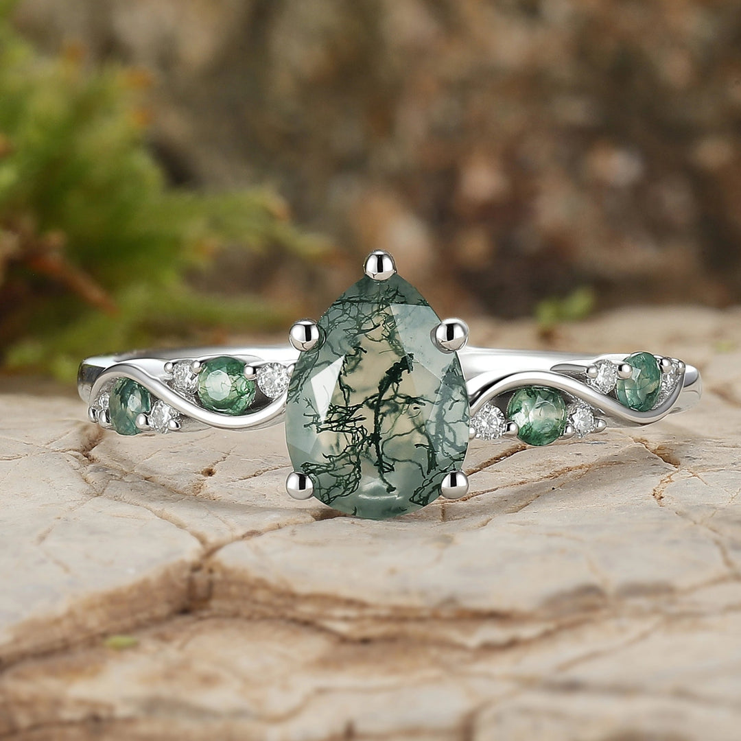 Nature_Pear_Shaped_Moss_Agate_Vine_Engagement_Ring_2