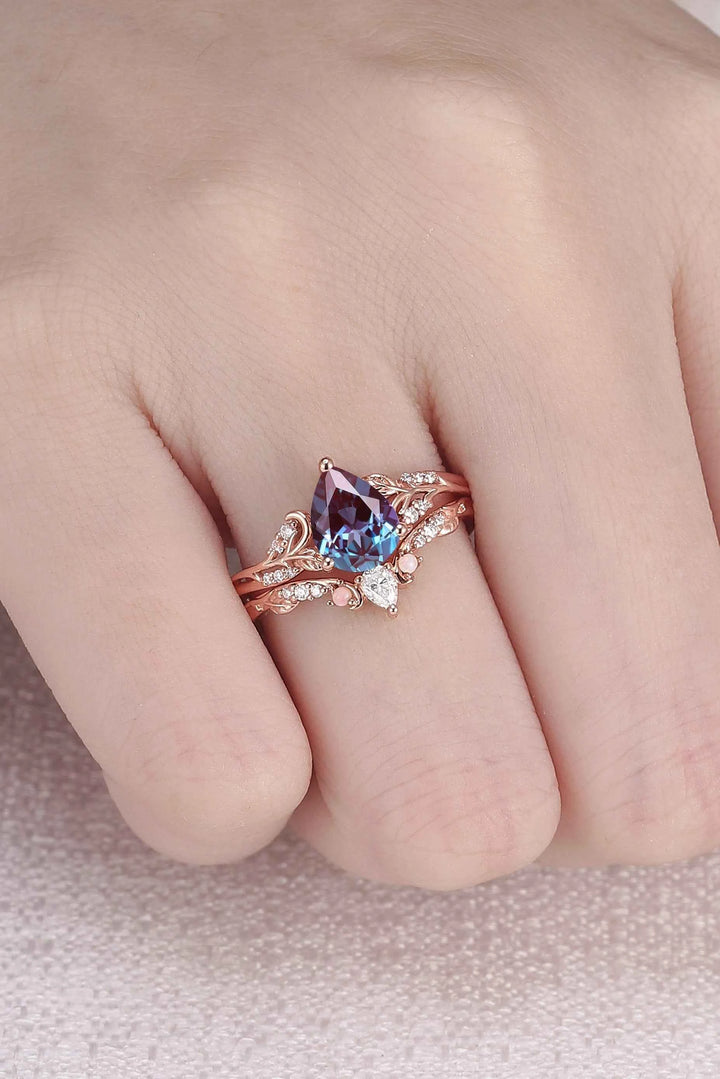 Princess Mononoke Pear Cut Alexandrite Leafy Engagement Ring 2pcs