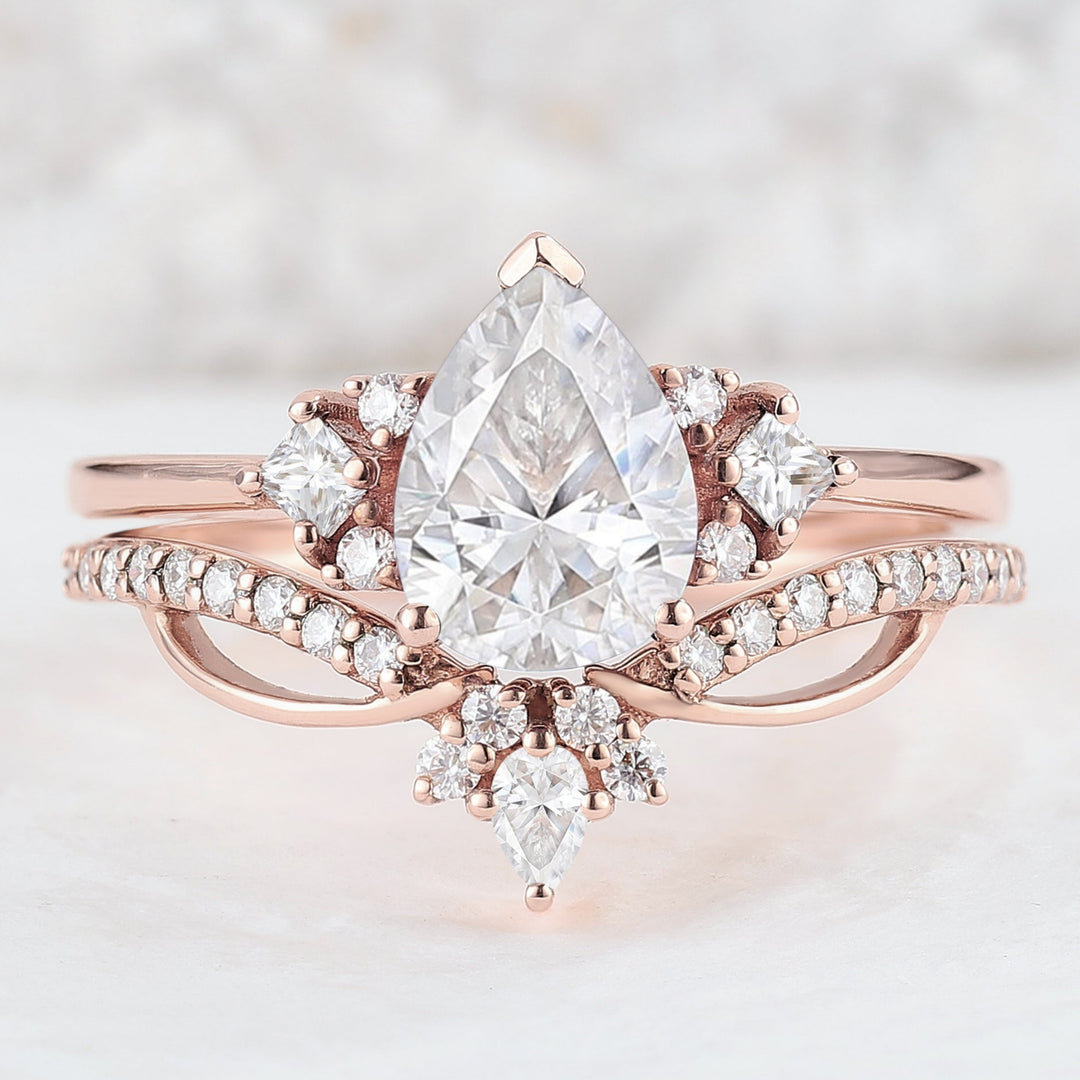 Princess Mononoke Pear Cut Moissanite Cluster Engagement Ring Set 2pcs