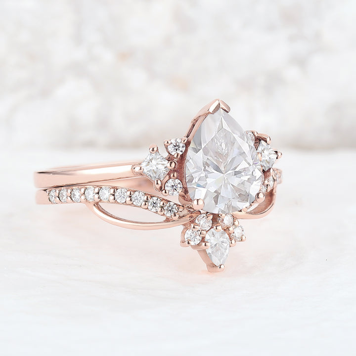 Princess Mononoke Pear Cut Moissanite Cluster Engagement Ring Set 2pcs