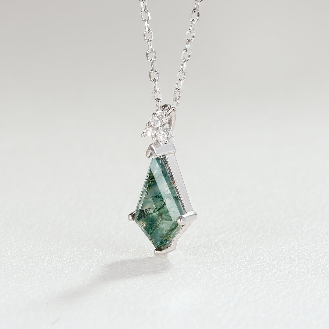 Simple Kite Cut Moss Agate Moissanite Pendant