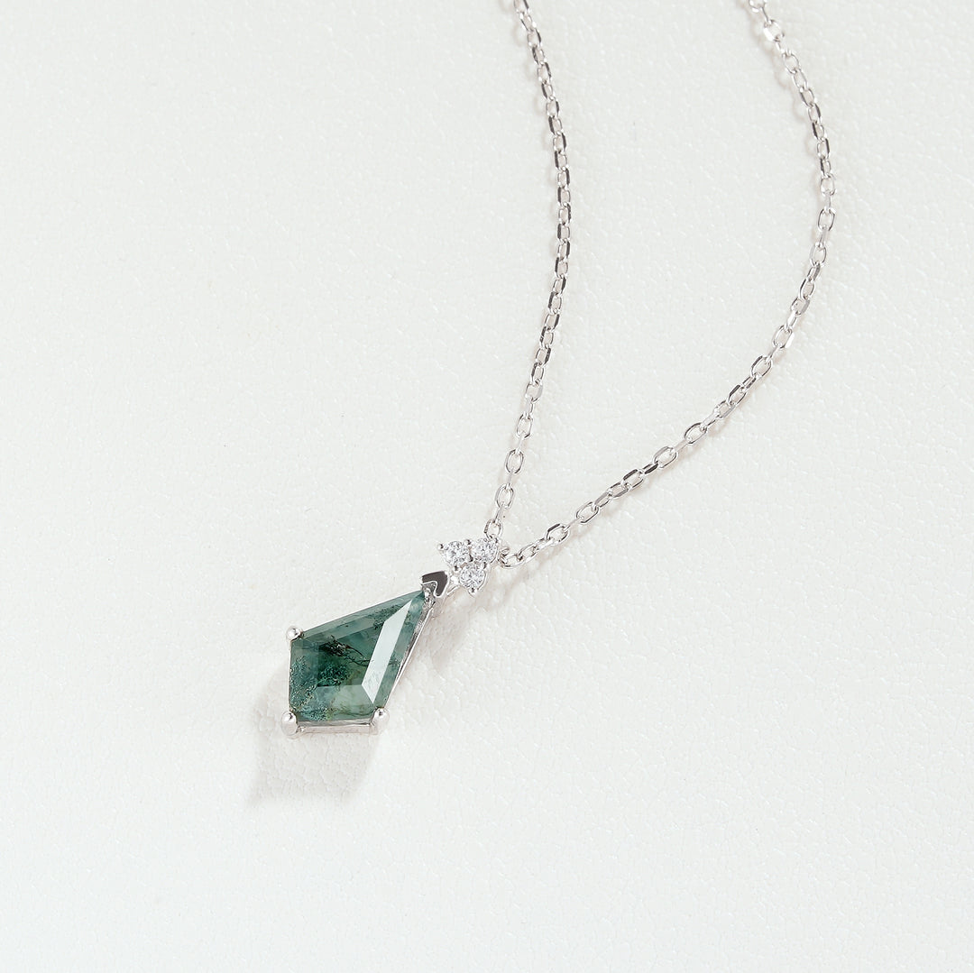 Simple Kite Cut Moss Agate Moissanite Pendant