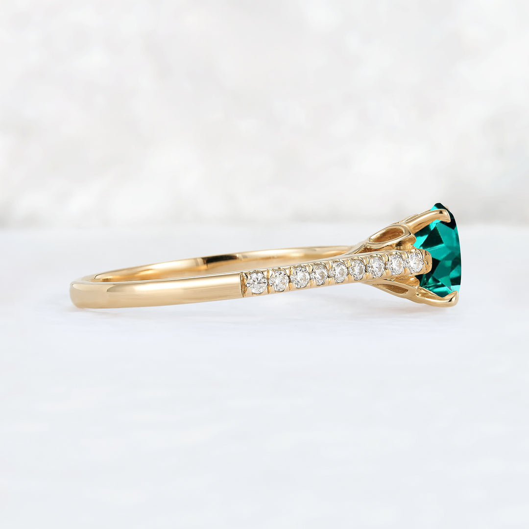 Timeless Round Cut Emerald Half Enternity Gemstone Ring