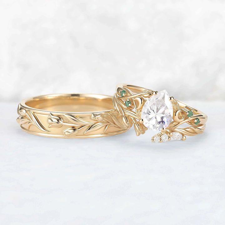 Tulip Inspired Pear Cut Moissanite with Moon Couple Ring