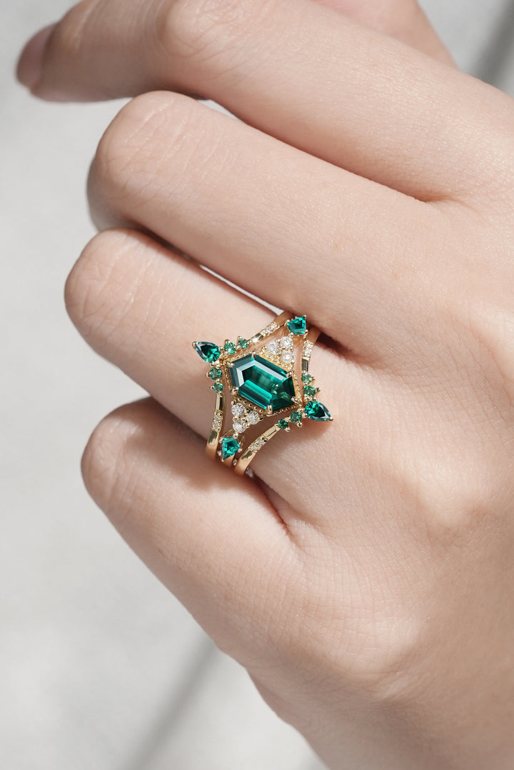 Unique Celtic Hexagon Cut Emerald Enhancer Gemstone Ring Set 2pcs