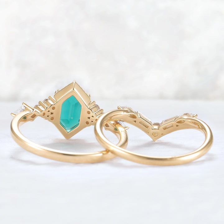Unique Hexagon Cut Emerald Gemstone Ring Set 2pcs