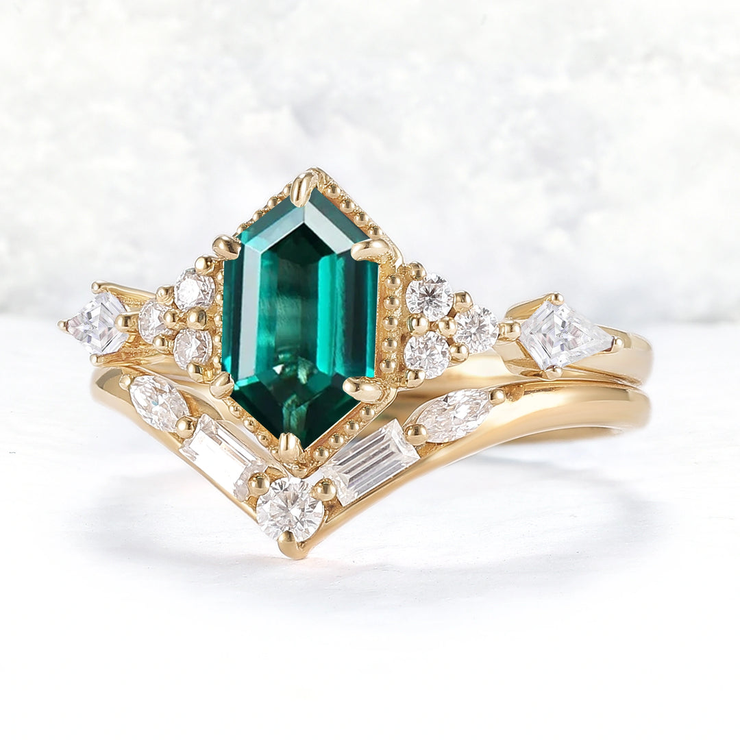 Unique Hexagon Cut Emerald Gemstone Ring Set 2pcs