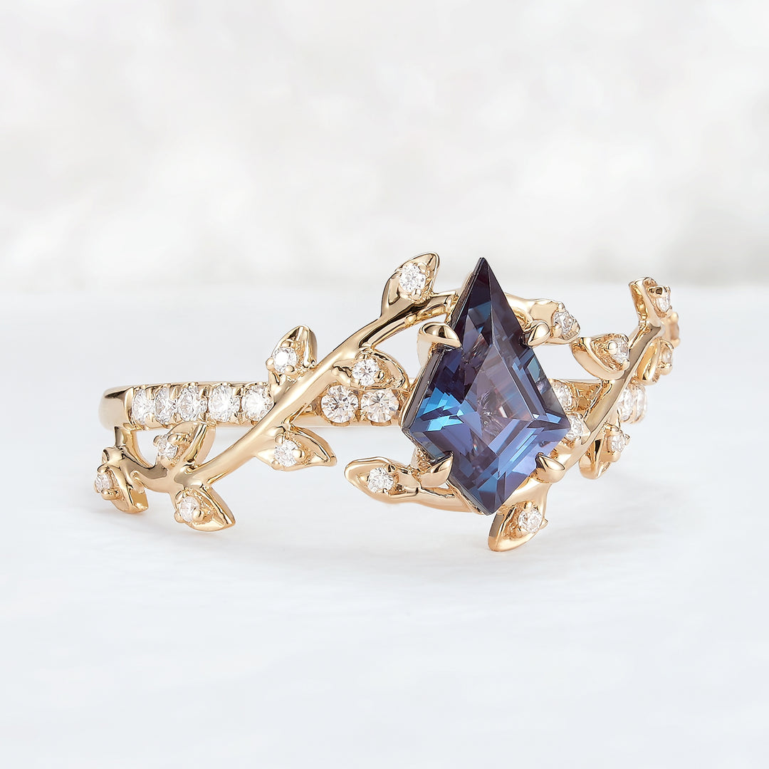 Unique Kite Cut Alexandrite Leaf and Vine Engagement Ring Set 2pcs
