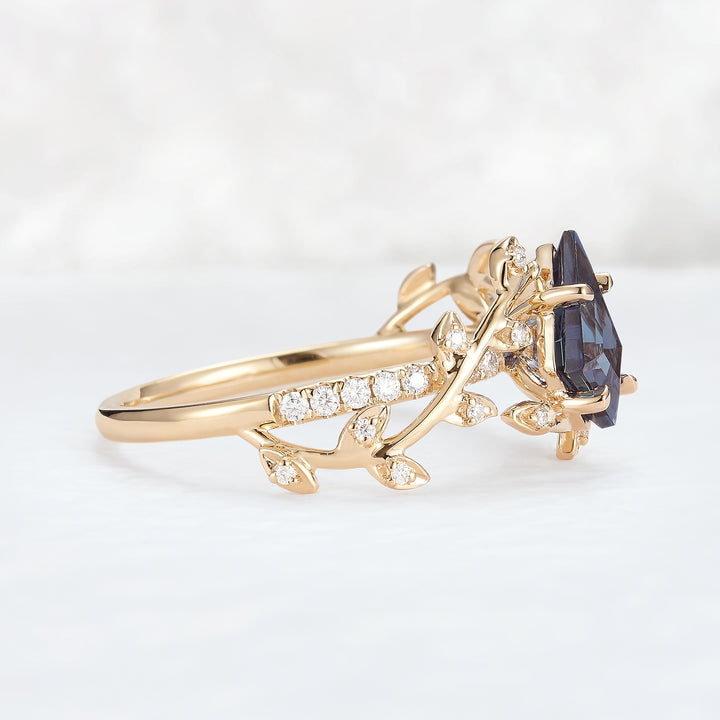 Unique Kite Cut Alexandrite Leaf and Vine Engagement Ring Set 2pcs
