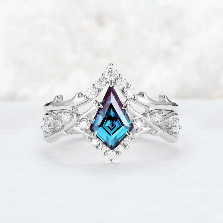 Unique Kite Cut Alexandrite Twig Gemstone Ring Set 2pcs