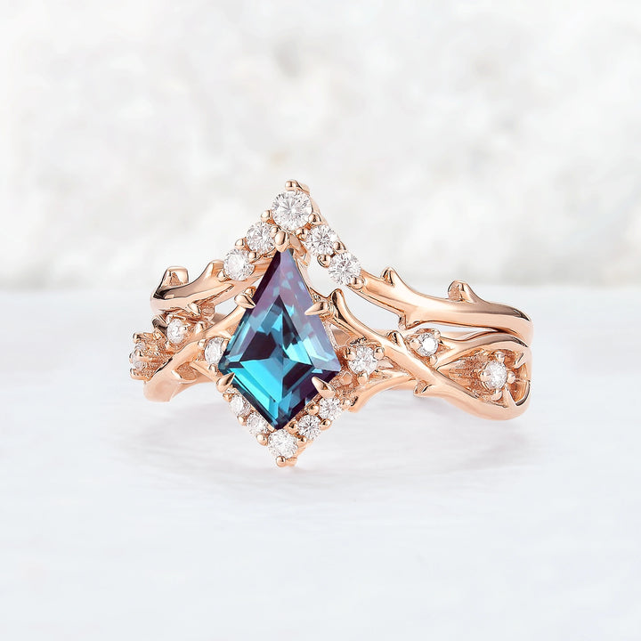 Unique Kite Cut Alexandrite Twig Gemstone Ring Set 2pcs