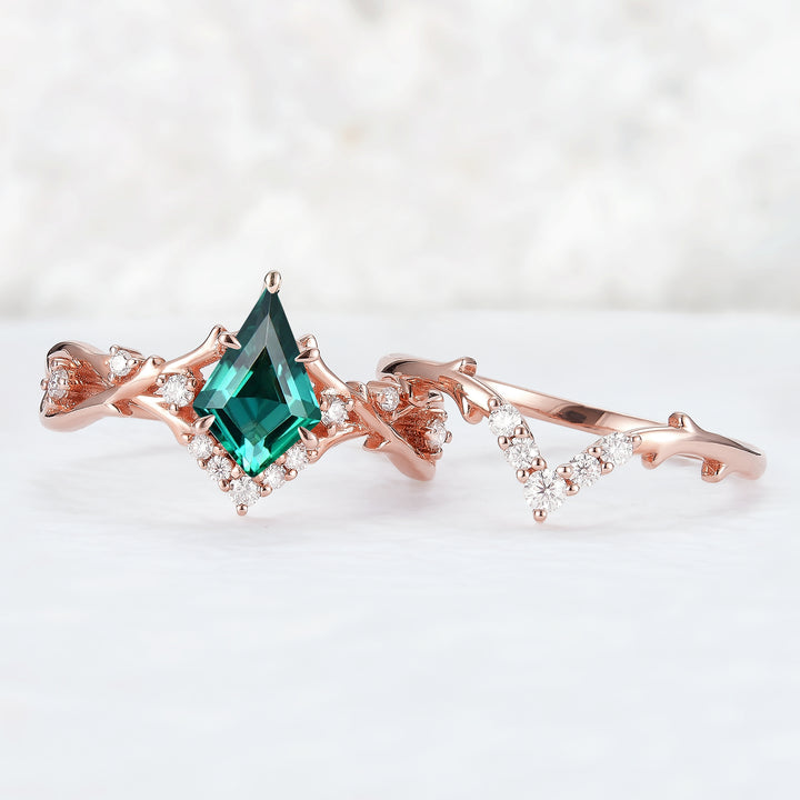 Unique Kite Cut Emerald Twig Engagement Ring Set 2pcs