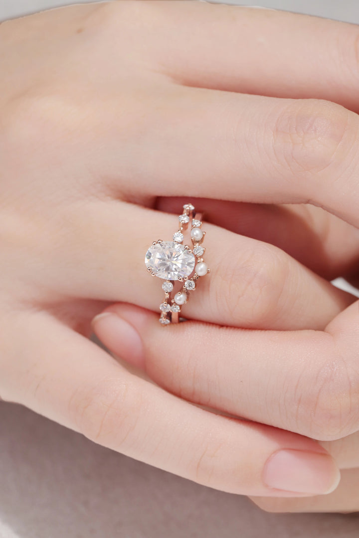 Unique Oval Cut Moissanite Pearl Captivating Gemstone Ring Set 2pcs