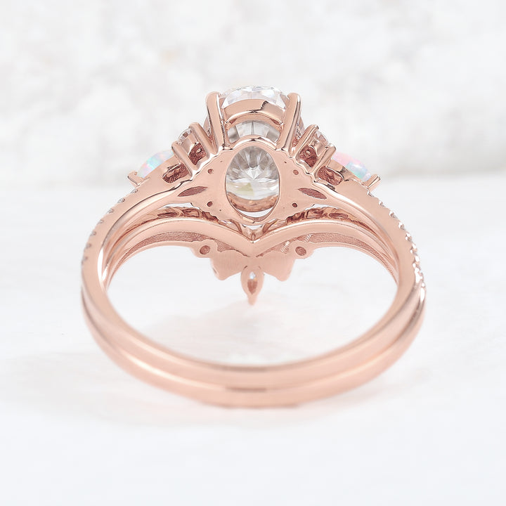 Unique_Pear_Cut_Moissanite_Five_Stone_Engagement_Ring_2pcs_5