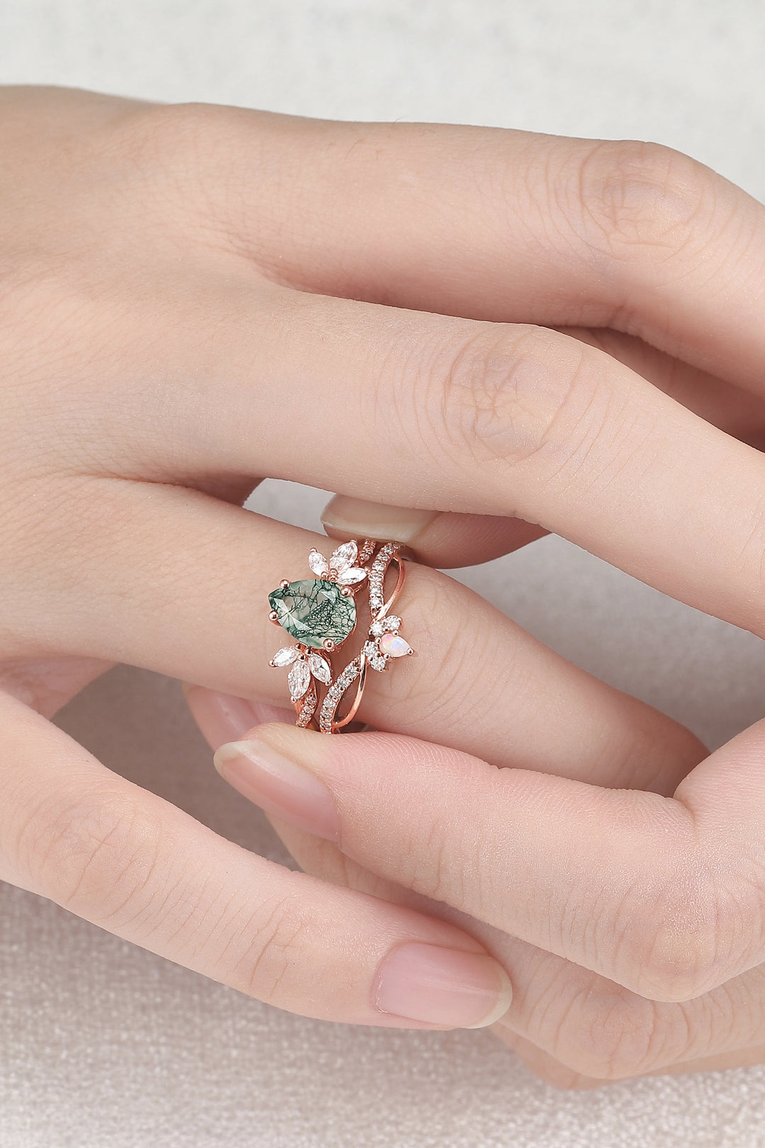 Unique Pear Shaped Moss Agate Vine Art Decor Ring Set