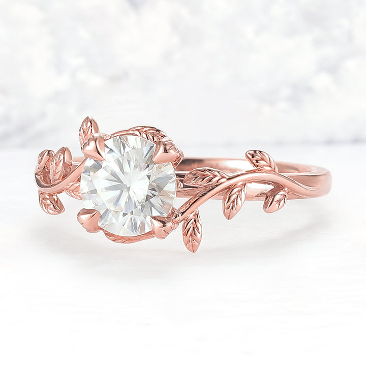 Unique Round Shaped Moissanite Leaf Ring