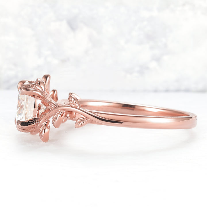 Unique Round Shaped Moissanite Leaf Ring