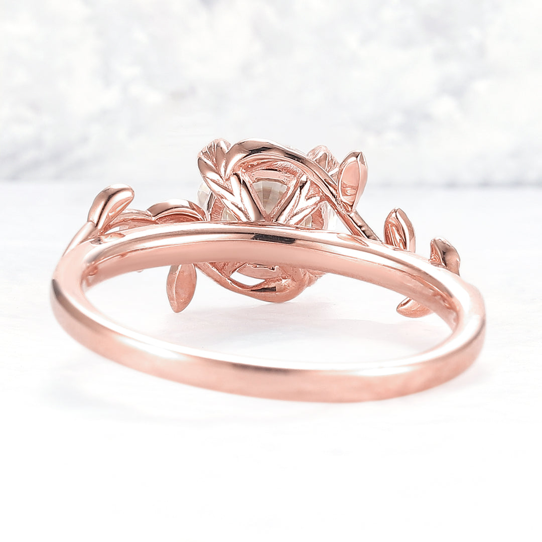 Unique Round Shaped Moissanite Leaf Ring