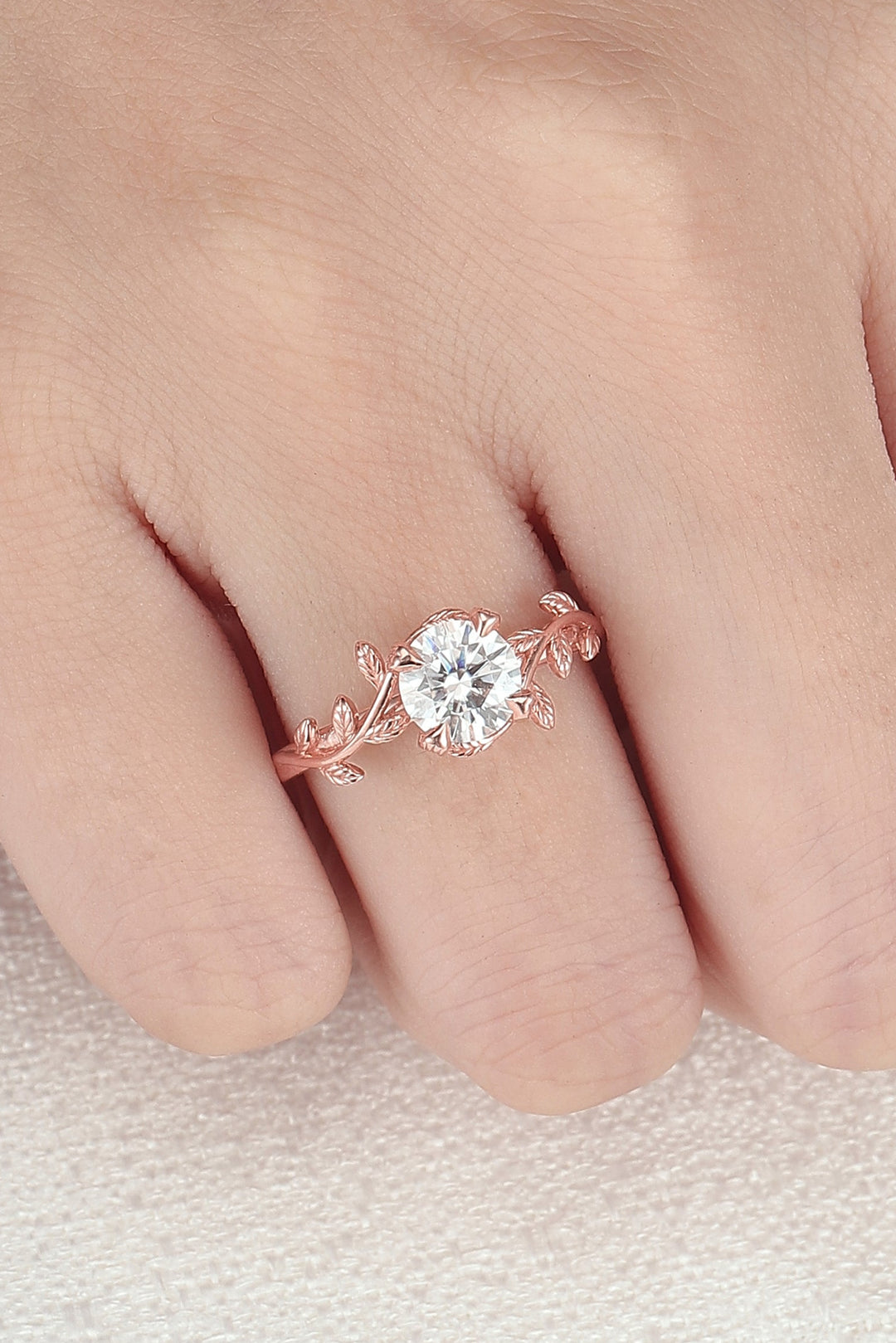 Unique_Round_Shaped_Moissanite_Leaf_Ring_6
