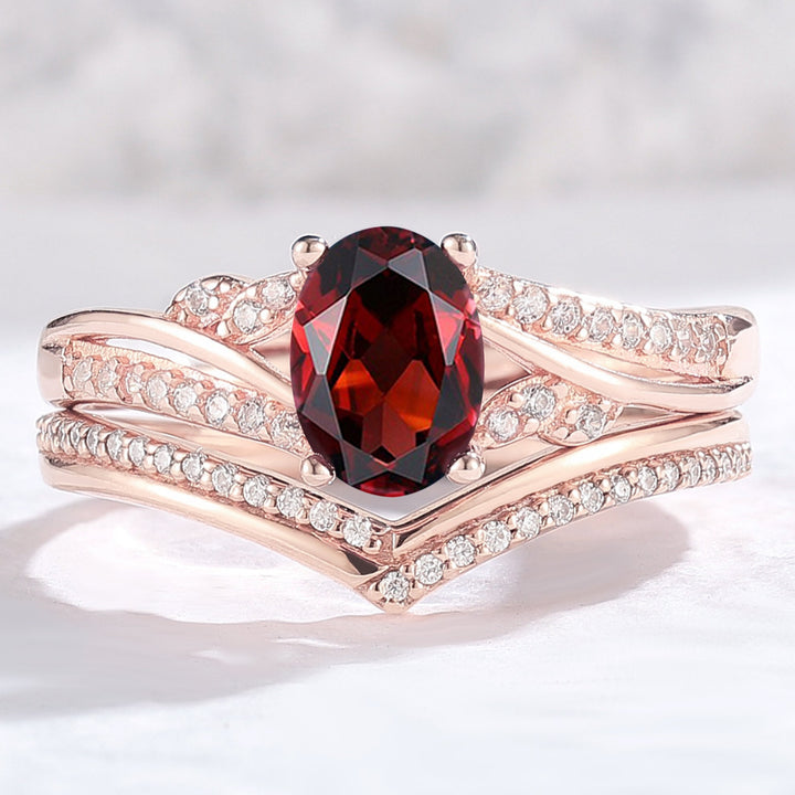 Vampire Legend Oval Shaped Garnet Vine Engagement Ring Set 2pcs